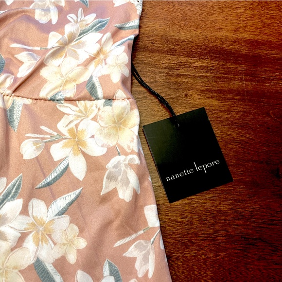 NWT Nanette Lepore pink floral Hawaiian lace adjustable strap tank top size 2X - Picture 2 of 4